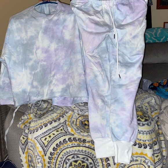 Bundle cloths get a gift with purchase - Picture 3 of 12